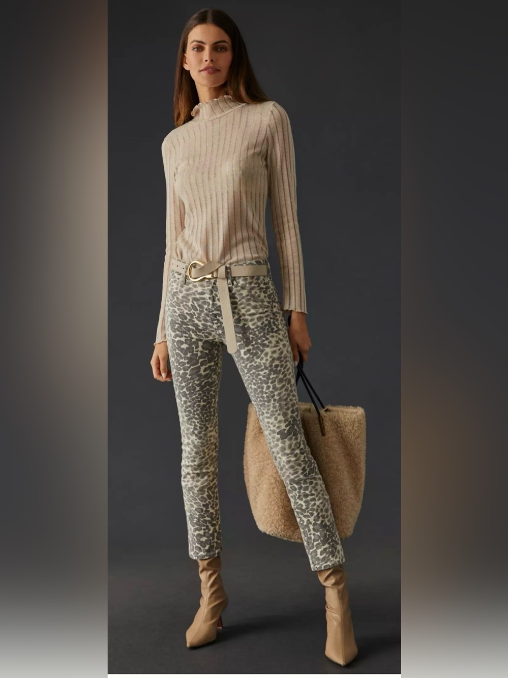 MOTHER The Mid Rise Dazzler Jeans in Snow Leopard Print Size 29